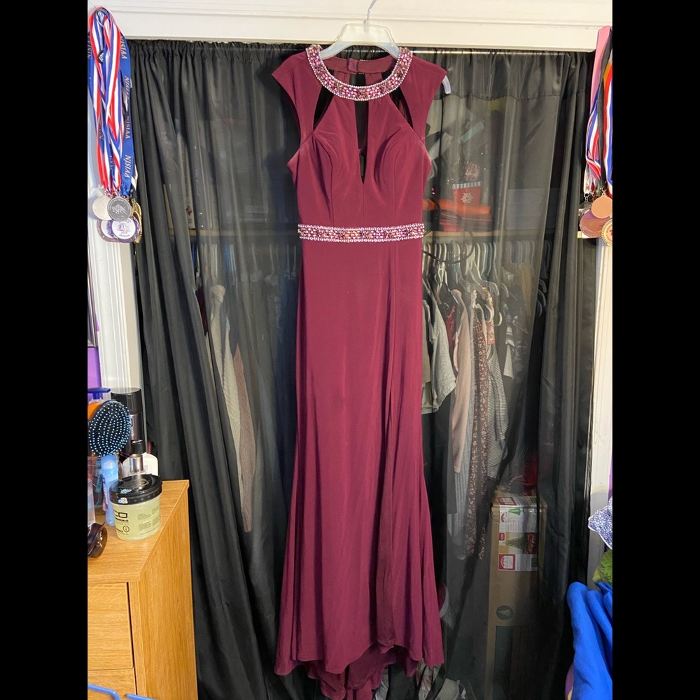 Maroon Prom Dress Size 6